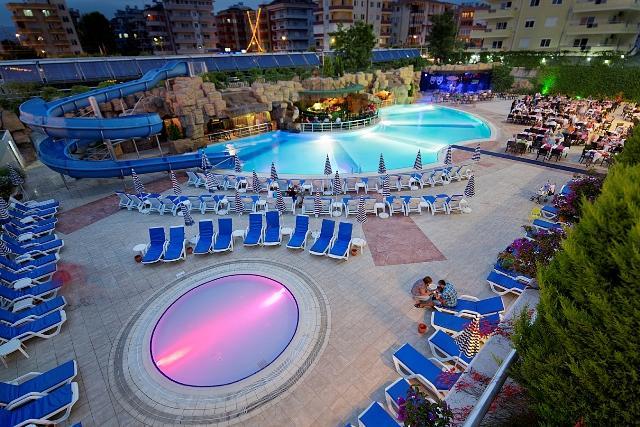 Timo Resort Hotel Konaklı Exteriör bild